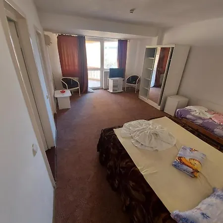 Patricia Si Alexandra Guest house 3*